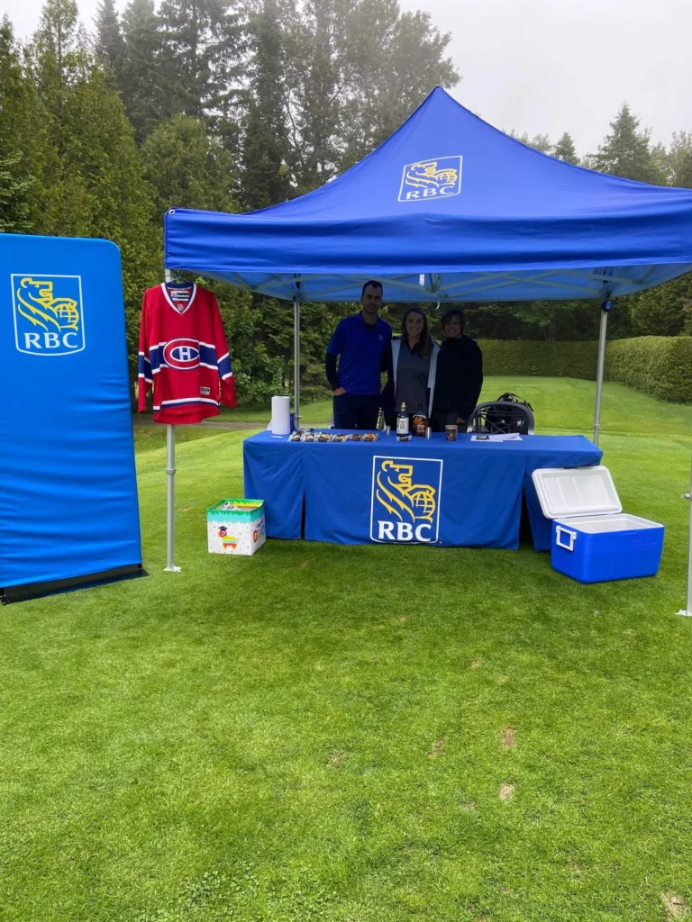 Stand RBC sur terrain de golf